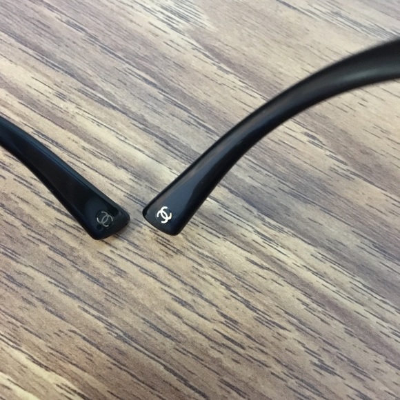 AUTHENTIC CHANEL Black Acetate Frame Sunglasses - Picture 6 of 7